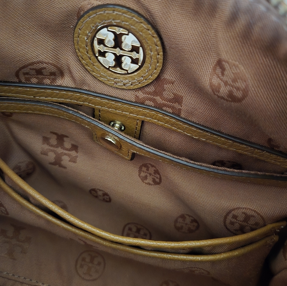 💫 Tory Burch: Brody Satchel - Picture 6 of 14